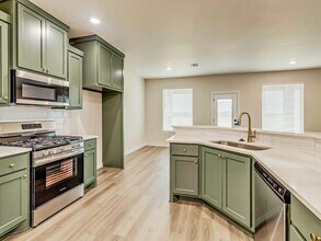 8225 NW 163rd Ter in Edmond, OK - Building Photo - Building Photo