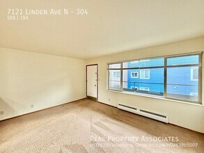 7121 Linden Ave N-Unit -304 in Seattle, WA - Building Photo - Building Photo