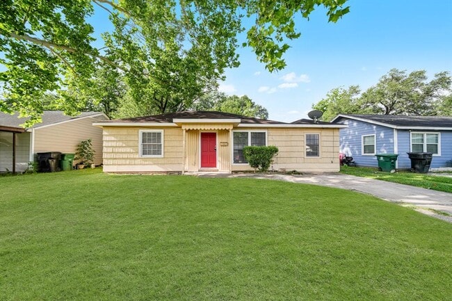 property at 5412 Starling St