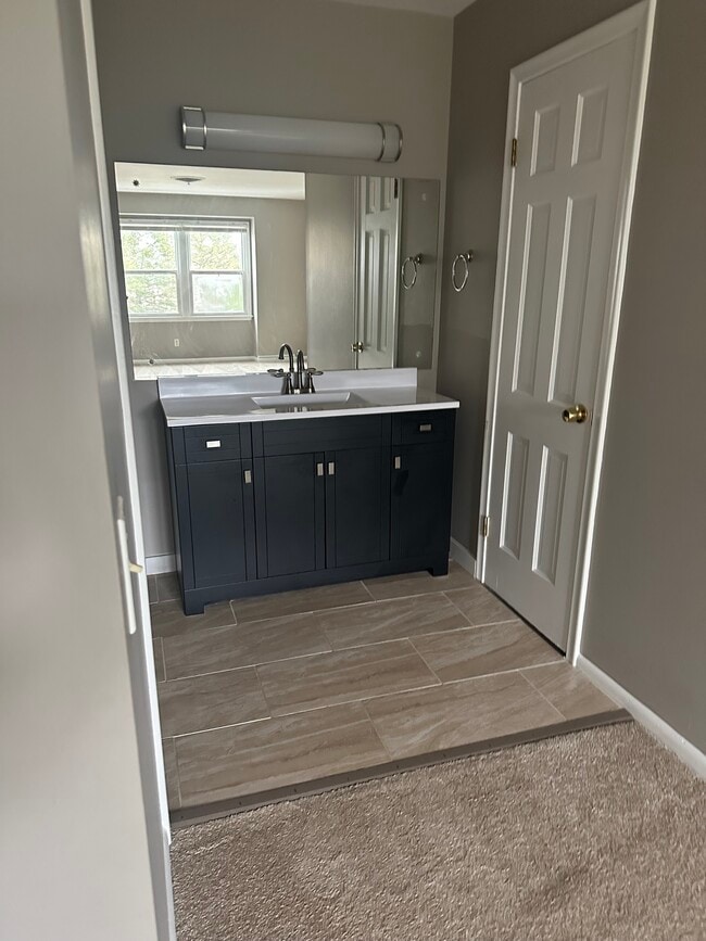 5325 Territorial Rd, Unit Apt.212 in Grand Blanc, MI - Building Photo - Building Photo