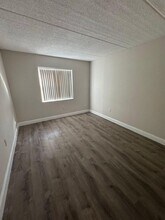 2724 Vandiver Dr in West Palm Beach, FL - Building Photo - Building Photo