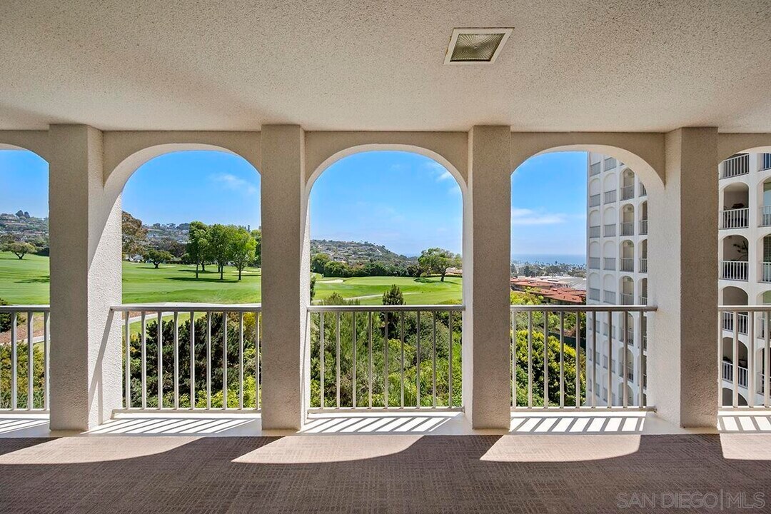 1001 Genter St in San Diego, CA - Building Photo