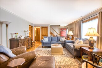 167 Henry St in Greenwich, CT - Foto de edificio - Building Photo