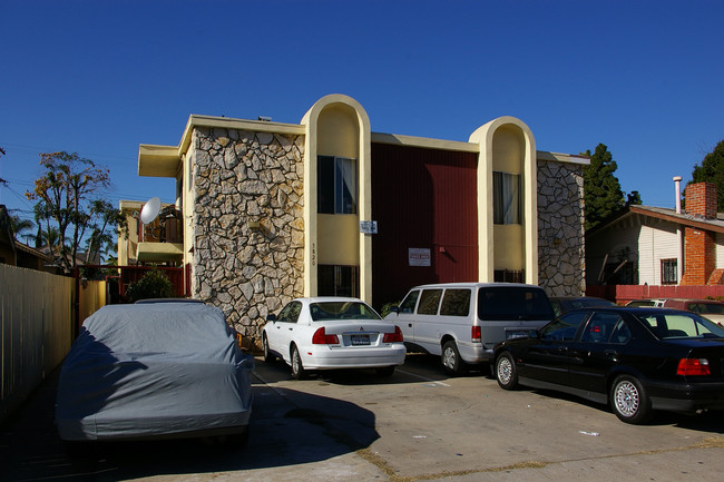 3820 N 46th St in San Diego, CA - Building Photo - Building Photo