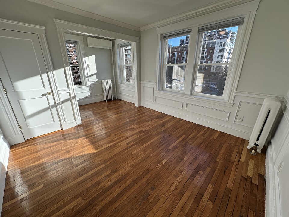 34 Worthington St, Unit 2 in Boston, MA - Building Photo