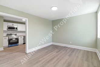 1512 Blair Ave, Unit C in Cincinnati, OH - Foto de edificio - Building Photo