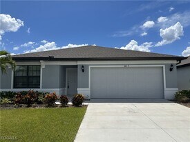 16027 Enclaves Cv Dr in North Fort Myers, FL - Building Photo