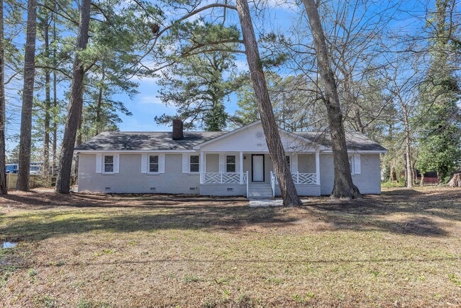 property at 412 Circle Dr