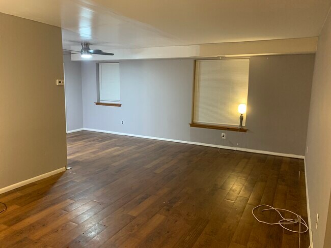 4000 Gypsy Ln in Philadelphia, PA - Building Photo - Building Photo