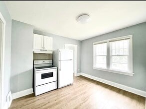 1706 33rd St, Unit 1708 UPPER in Kenosha, WI - Foto de edificio - Building Photo