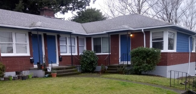 2406 Southeast 52nd Avenue