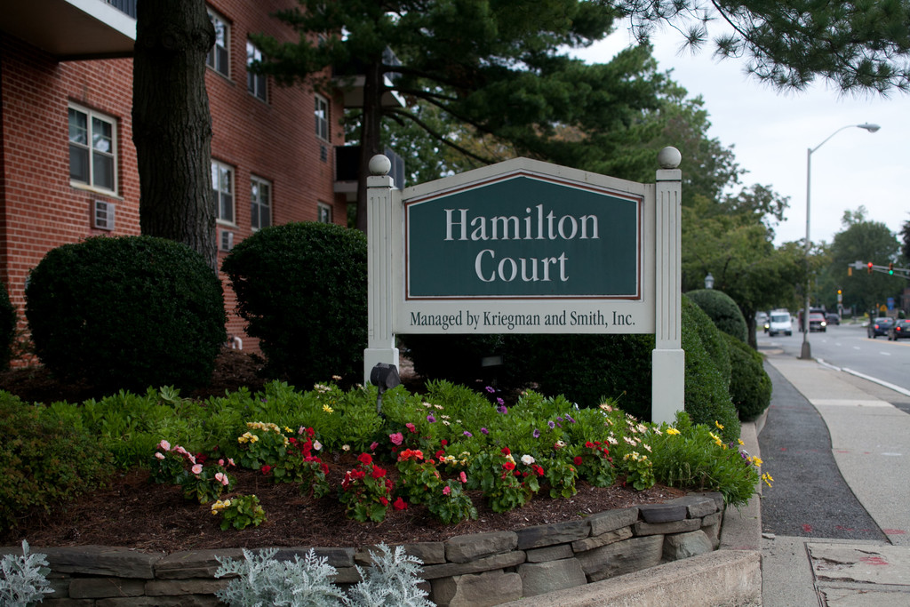 Hamilton Court Apartments in Morristown NJ ApartmentHomeLiving com