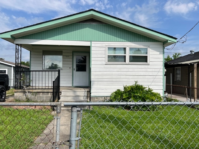 property at 923 Wilker Neal Ave