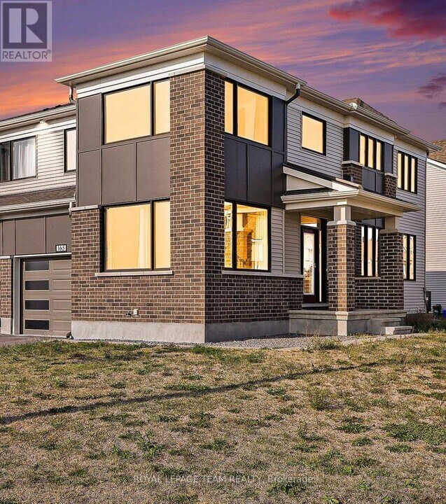 165 Yearling Cir in Ottawa, ON - Building Photo