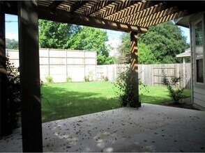 9532 Hunter Ln in Austin, TX - Building Photo - Building Photo