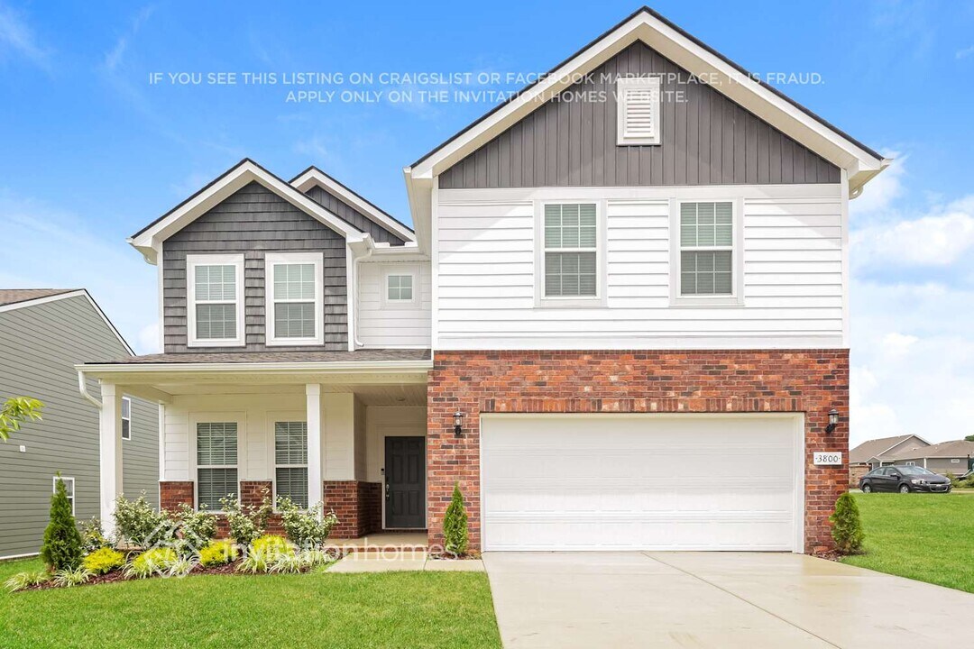 3800 Lantern Ln in Columbia, TN - Foto de edificio