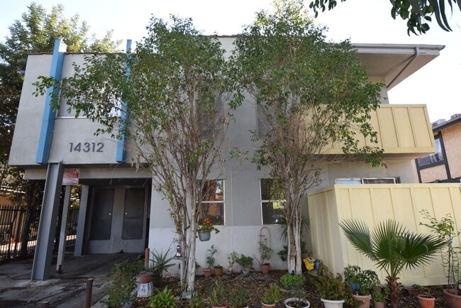 14312 Tiara St, Unit 01