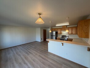 1139 2nd St NW in Salem, OR - Building Photo - Building Photo