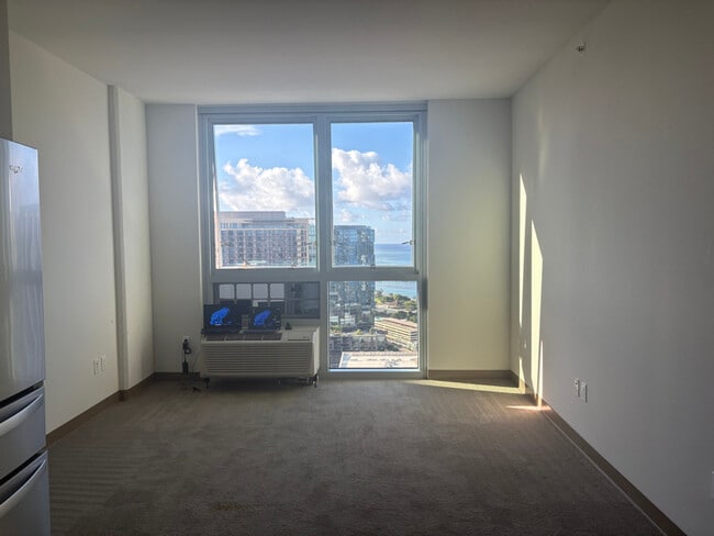 988 Halekauwila St