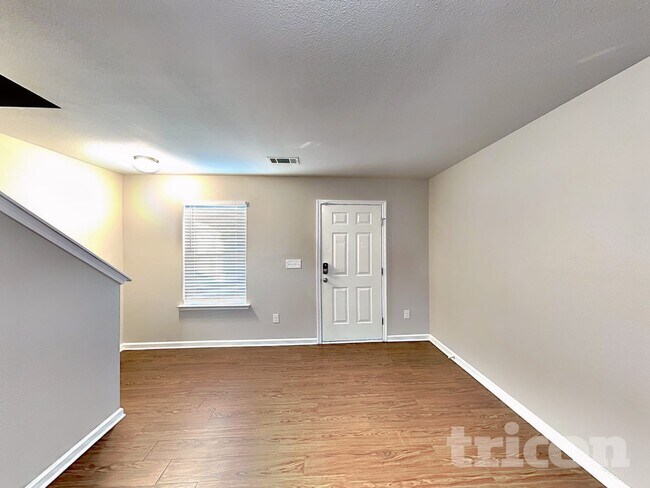 2640 Cider Ridge Rd in Dallas, NC - Building Photo - Building Photo