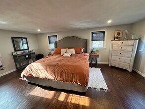 114 Lexington St in Burlington, MA - Building Photo - Building Photo