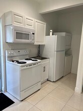 1533 W 26th Ct in West Palm Beach, FL - Building Photo - Building Photo