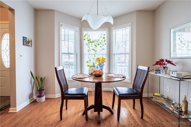 property at 14 French Oaks Ln