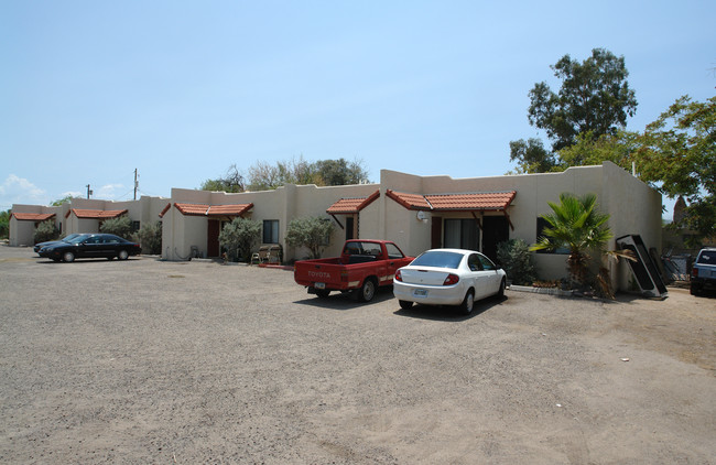 1448 W Kilburn St in Tucson, AZ - Building Photo - Building Photo