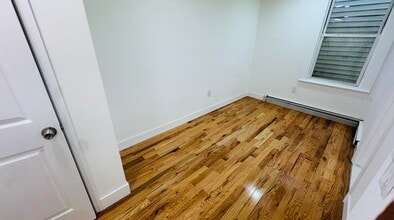 1155 Summit Ave in Jersey City, NJ - Building Photo - Building Photo