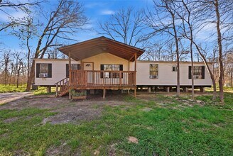 39512 Donigan Rd in Brookshire, TX - Building Photo - Building Photo