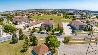 4330 9th Ave Cir S in Fargo, ND - Building Photo - Building Photo