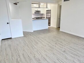 1212 Nuuanu Ave, Unit 3810 in Honolulu, HI - Building Photo - Building Photo