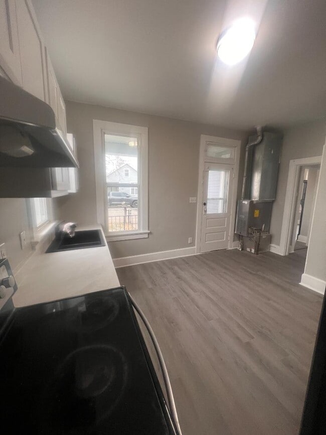 property at 412 N Evans Ave
