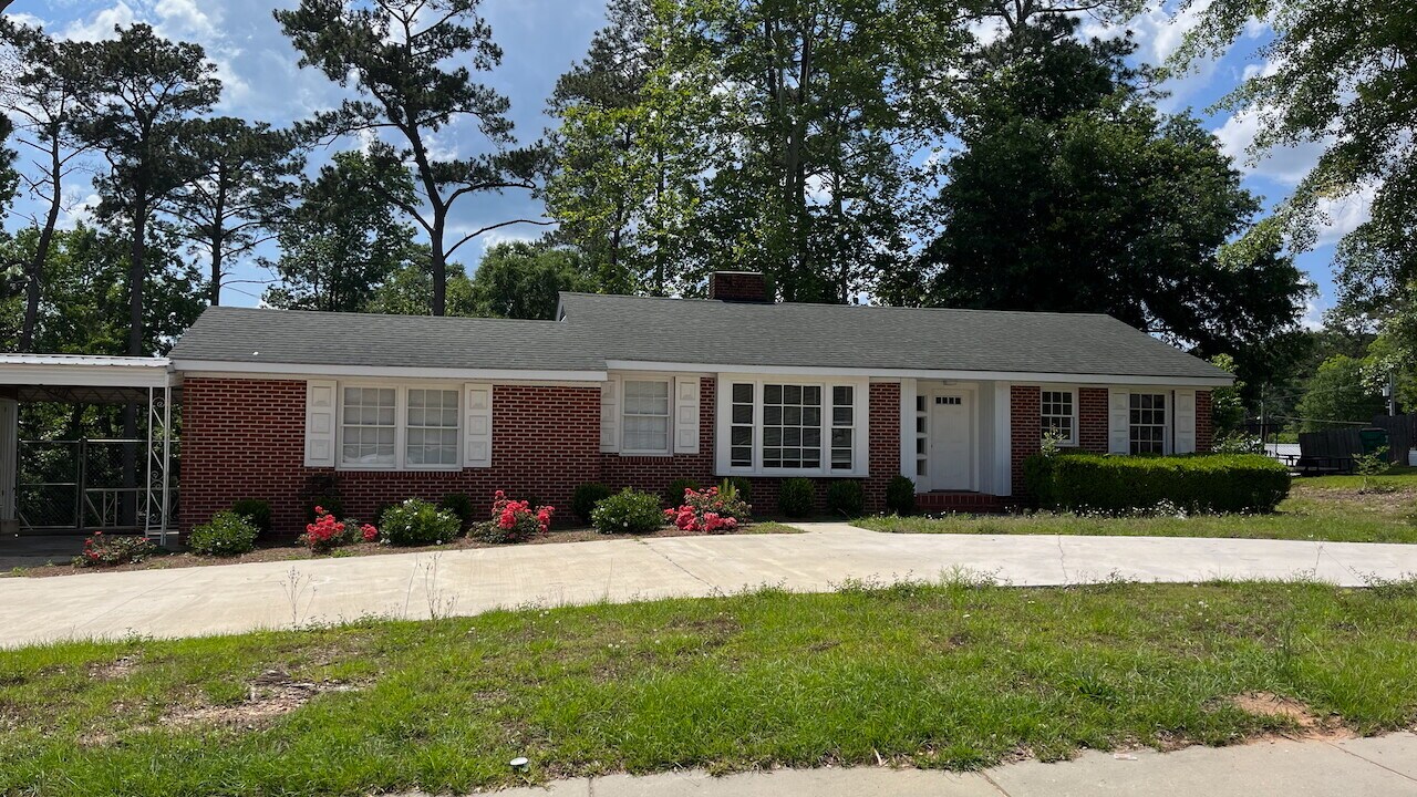 307 S George Wallace Dr in Troy, AL - Building Photo