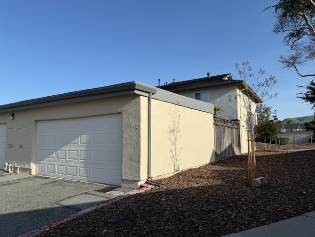 2907 Suttergate Way in San Jose, CA - Building Photo - Building Photo