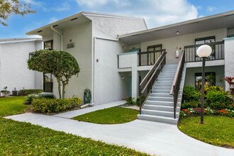 5086 Golfview Ct in Delray Beach, FL - Building Photo - Building Photo