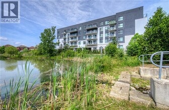 1936 Rymal Rd E in Hamilton, ON - Building Photo - Building Photo