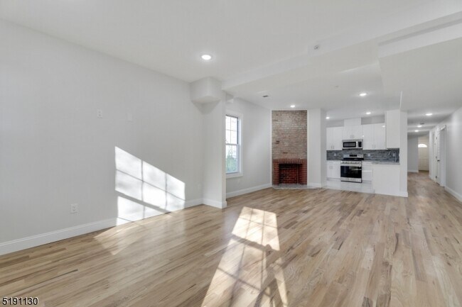 401 Franklin St-Unit -1 in Bloomfield, NJ - Building Photo - Building Photo