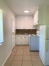 4943 29th Ave S-Unit -P187 #12 Pontiac 4-Plex 4943 29th Ave S in Gulfport, FL - Building Photo - Building Photo