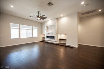 11119 River Hills Ln in Las Vegas, NV - Building Photo - Building Photo