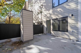 80 Romaine Ave in Jersey City, NJ - Foto de edificio - Building Photo