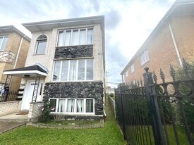 7445 W Belmont Ave in Chicago, IL - Building Photo