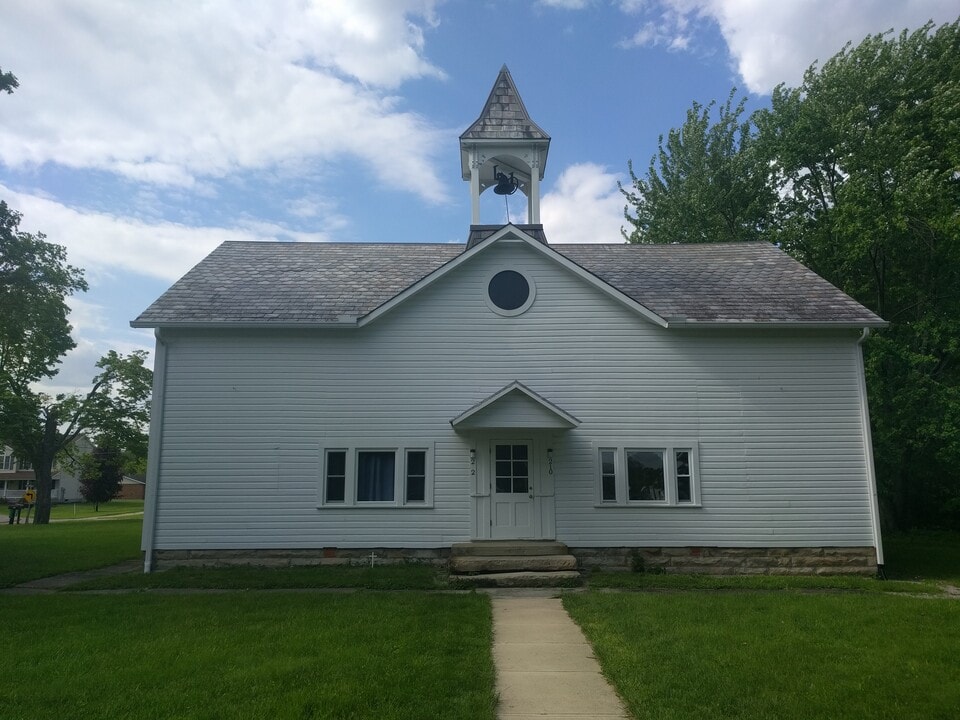 212 William St in Fulton, OH - Building Photo