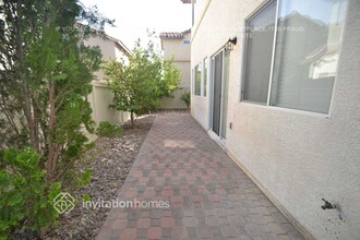 5992 Maidenhead Dr in Las Vegas, NV - Building Photo - Building Photo