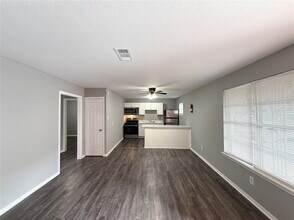 3643 N MacGregor Way in Houston, TX - Building Photo - Building Photo