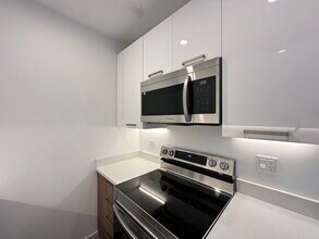 941 W Carmen Ave in Chicago, IL - Building Photo - Building Photo