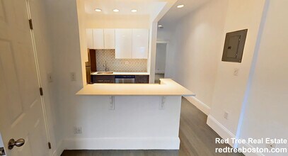 55 Queensberry St, Unit 9 in Boston, MA - Building Photo - Building Photo