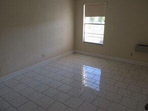 13134 Feather Sound Dr in Ft. Myers, FL - Building Photo - Building Photo