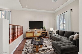 609 Doubleshot Ln in Henderson, NV - Building Photo - Building Photo