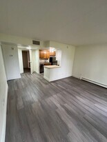 7300 W Dean Rd in Milwaukee, WI - Building Photo